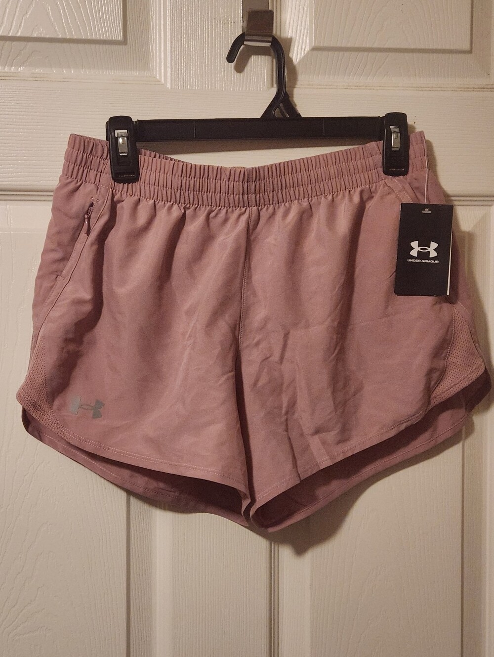 NWT LADIES UNDER ARMOUR SHORT SZ S